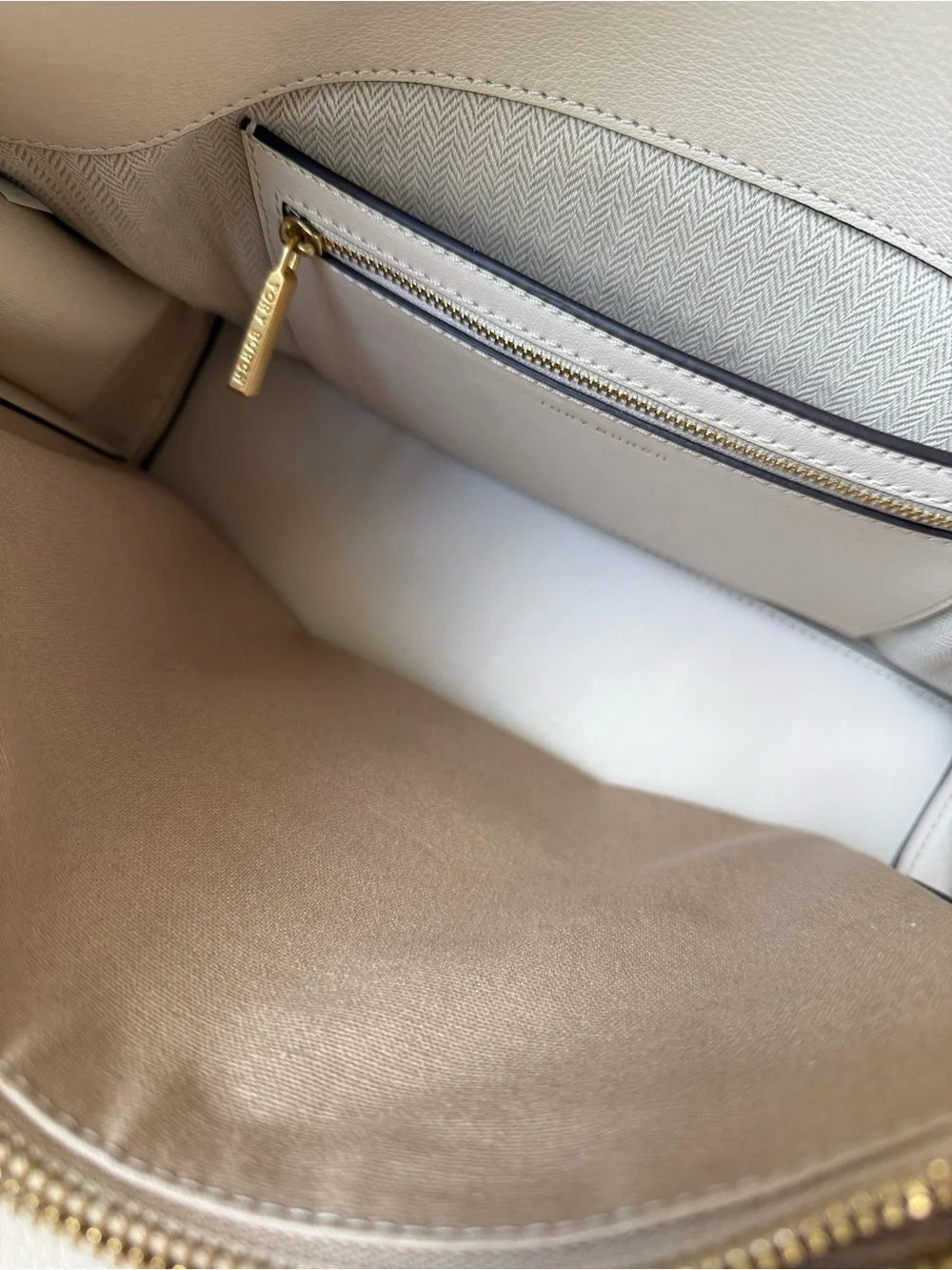 Like new Tory Burch Lee Radziwill Leather & Suede Double Bag $1,198